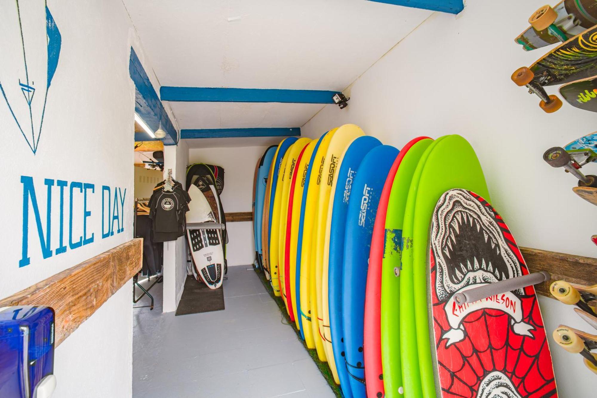 H.A.N.D Surf Hostel Langre  Eksteriør billede